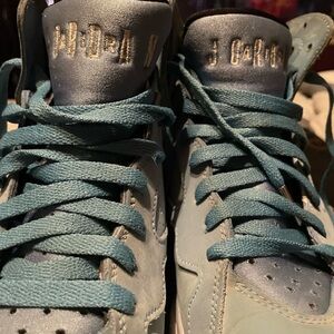 Jordan Sneakers RETRO in Teal and Gray